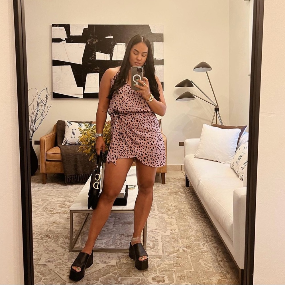 2 piece set: wrap around skort and top in Medium size - worn only 2 times